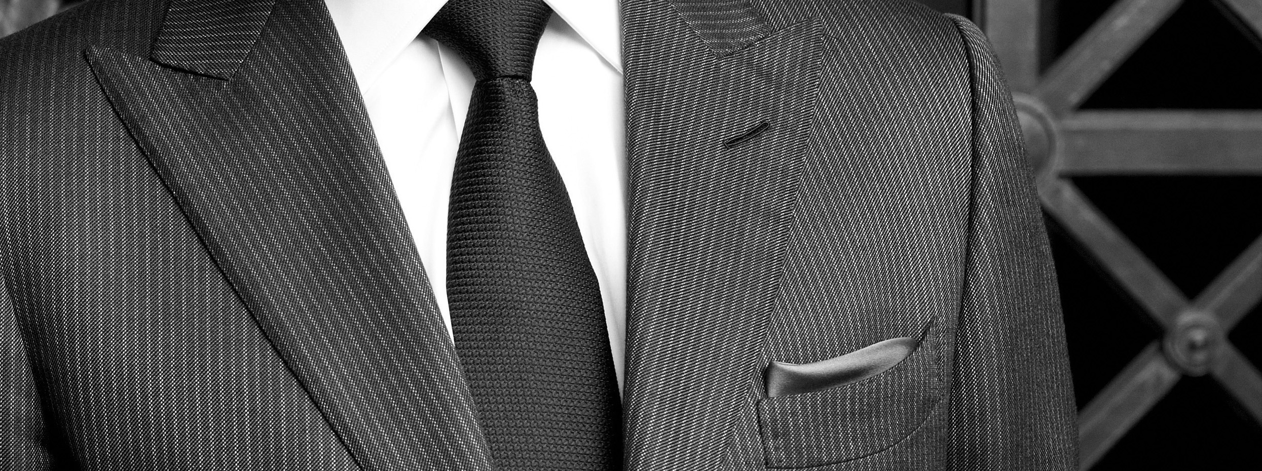 peak lapel.jpg